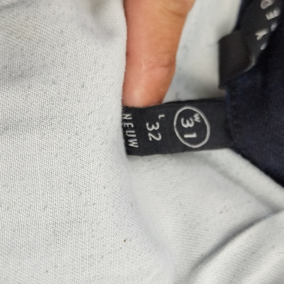 Neuw womens jeans size 31 Like new . - Picture 4 of 6